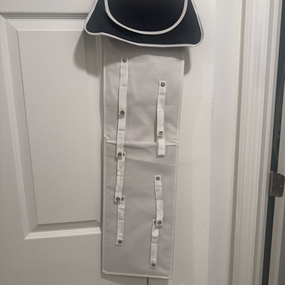 White hanging purse organizer